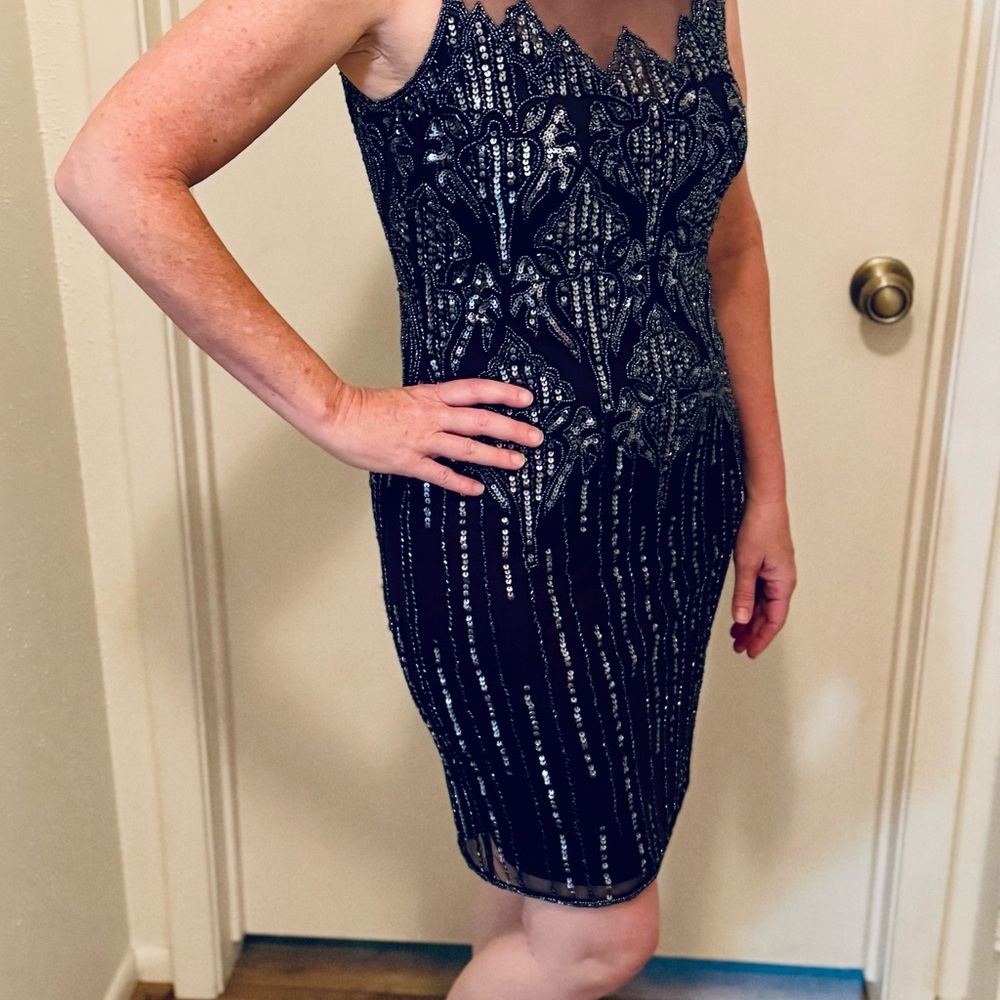 Formal Pisarrio Nights Knee Length